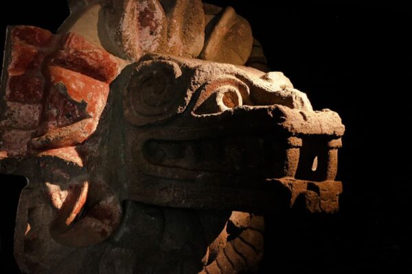Pre Columbian - Quetzalcoatl Teotihuacan - photo by Isaact92